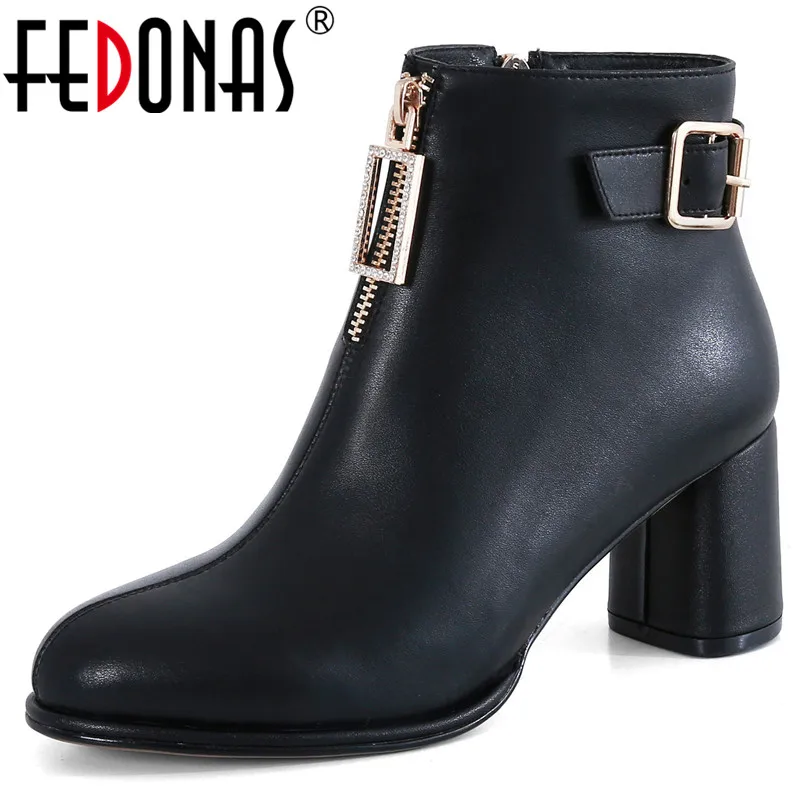 

FEDONAS Female New Genuine Leather Big Size Short Chelsea Boots Winter Women Ankle Boots Zipper Buckle Decoration High Heels