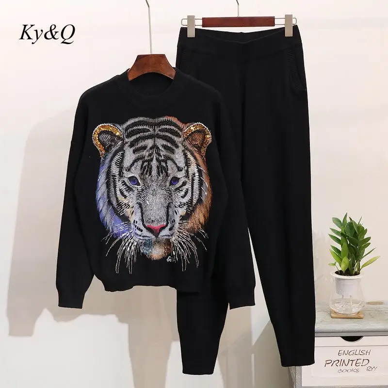 2019 Winter Christmas Women Vintage Luxury Embroidered Tiger Sweater Beading Sequined Brand Designer Pullover 2 Pieces Black | Женская