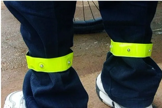 

Bicycle LED Flash Reflective Trousers Belt 4LED Reflective Running Wrist Strap Night Riding Equipment