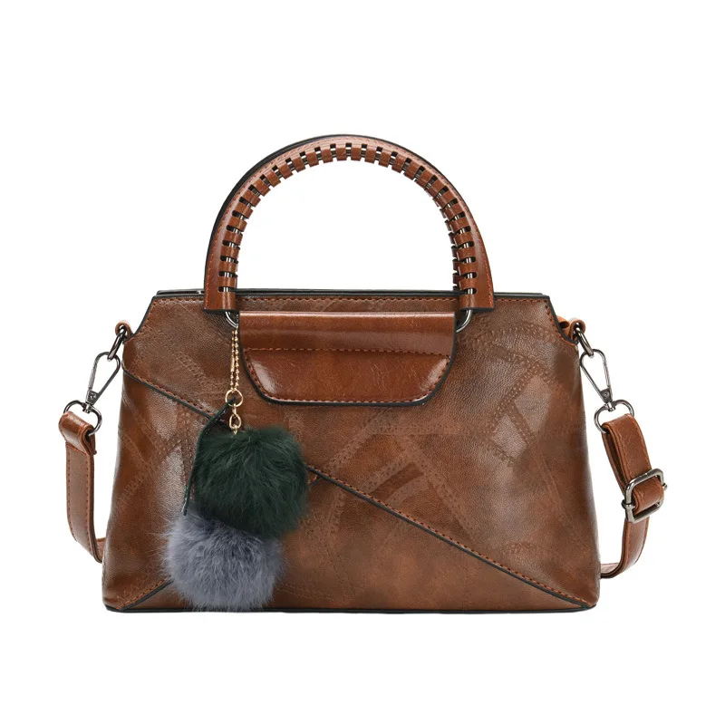 

2019 New Retro Stitching Leather Women's Bag Wool Ball Pendant Hand Bill of Lading Shoulder Messenger Bag