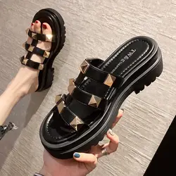 Rivet Half Slippers for Women's Outer Wear 2021 New Fashion One-word Slip Soft Bottom Mid-heel Platform Sandals Women's Sandals