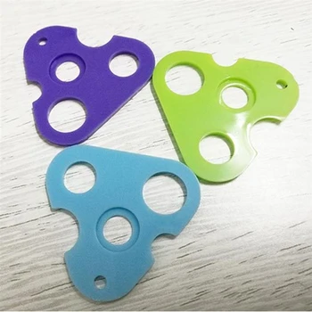 

Multifunctional Essential Oil Bottle Shaped Triangle Opener Bottle Cap Plastic Bottle Opener Roller Bottle Opener Tool