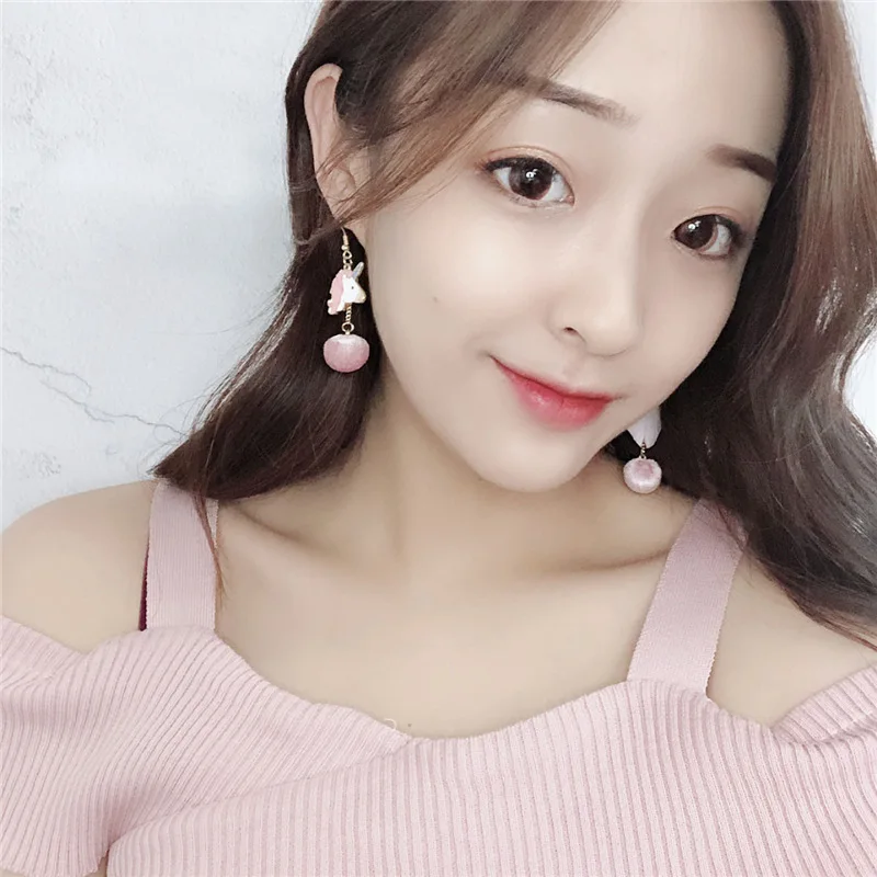 

2019 new brand design hand made light blue badminton ball earrings generous minimalist gift for women.