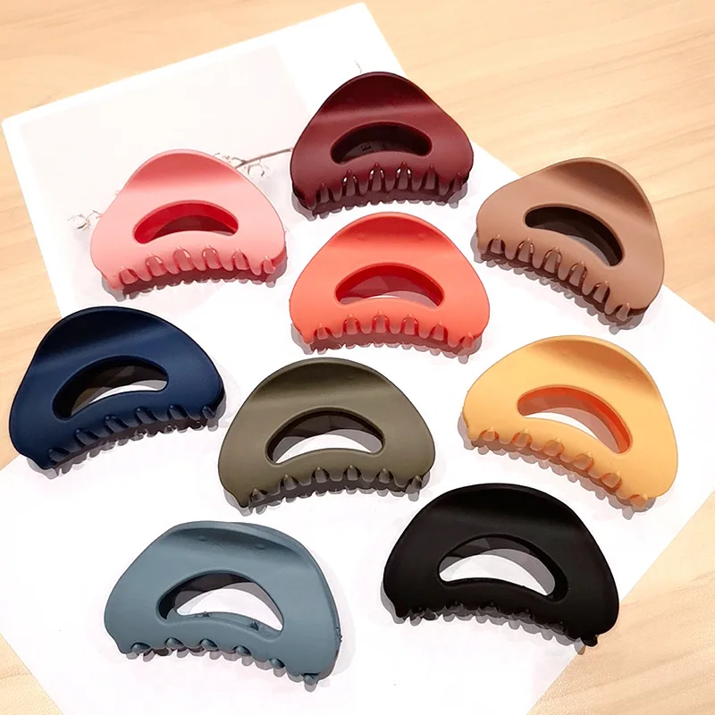 

1Pcs Women Hair Clip Plastic Hairpins Matte Geometric Hair Crab Claws Girls Make UP Washing Tool Accessories Decoration