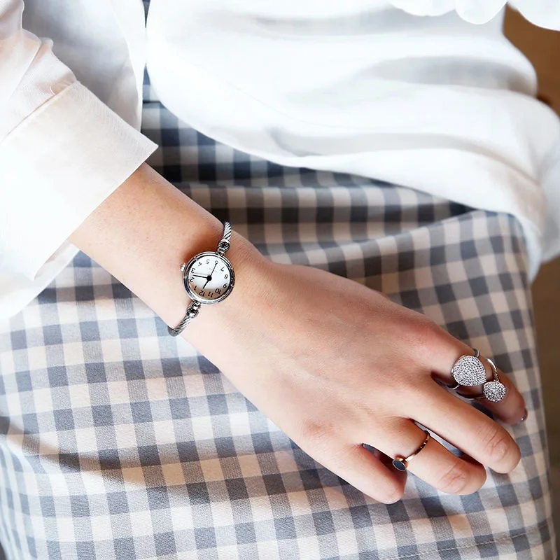 

2019 Online Celebrity New Style Korean-style Trend of Fashion Ladies' Watch Small Dial Simple Casual Glorious Waterproof STUDENT