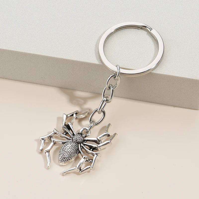 Key Chains Spider Keychain Araneid Animal Key Ring Halloween Gifts For Women Men Handbag Accessorie DIY Handmade Jewelry