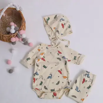 

2020 baby autumn print suit boys and girls long-sleeved patterned jumpsuit + trousers + hat three-piece suit