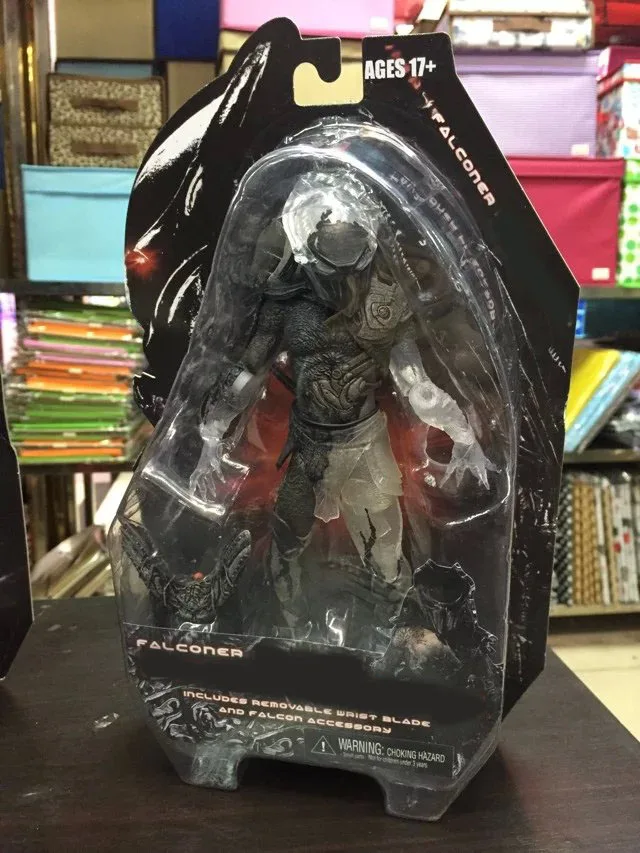 NECA Городской охотник большой красный Falconer пришельцы против охотника ПВХ фигурка Коллекционная модель игрушки 18 см
