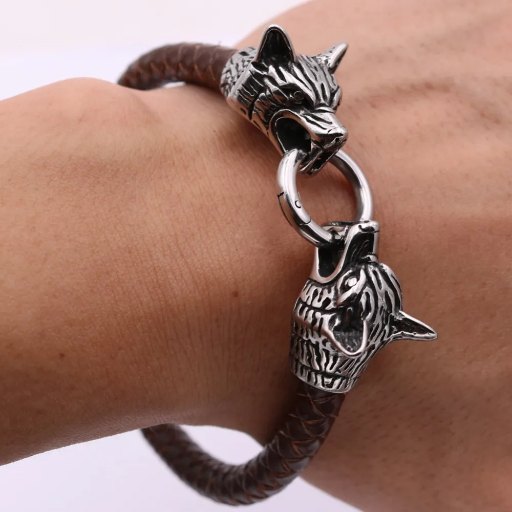 18928033280_1834346341