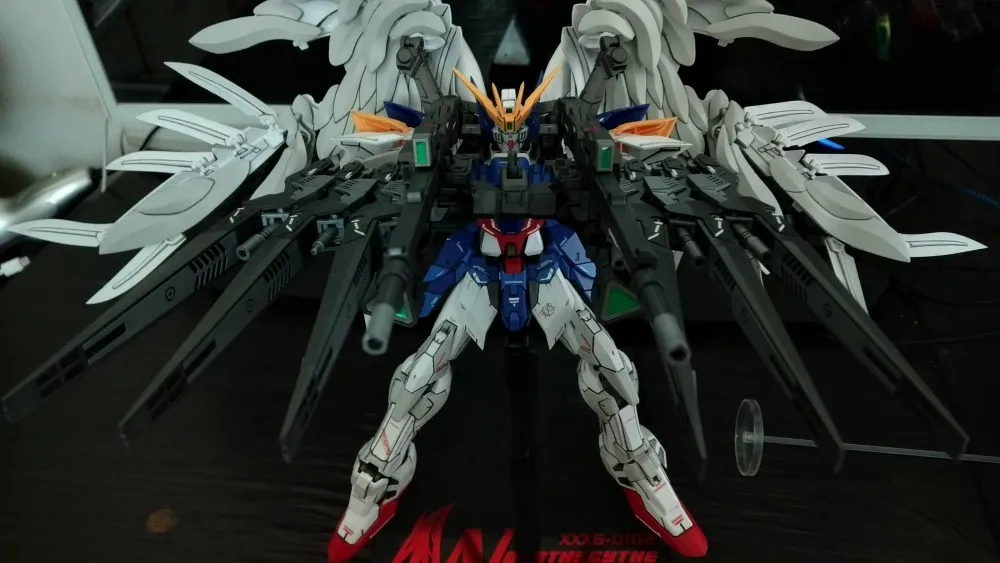 Японское аниме Gaogao модель 028 Gundam Модель MG 1/100 XXXG 00W0 крыло боец zero мобильный костюм
