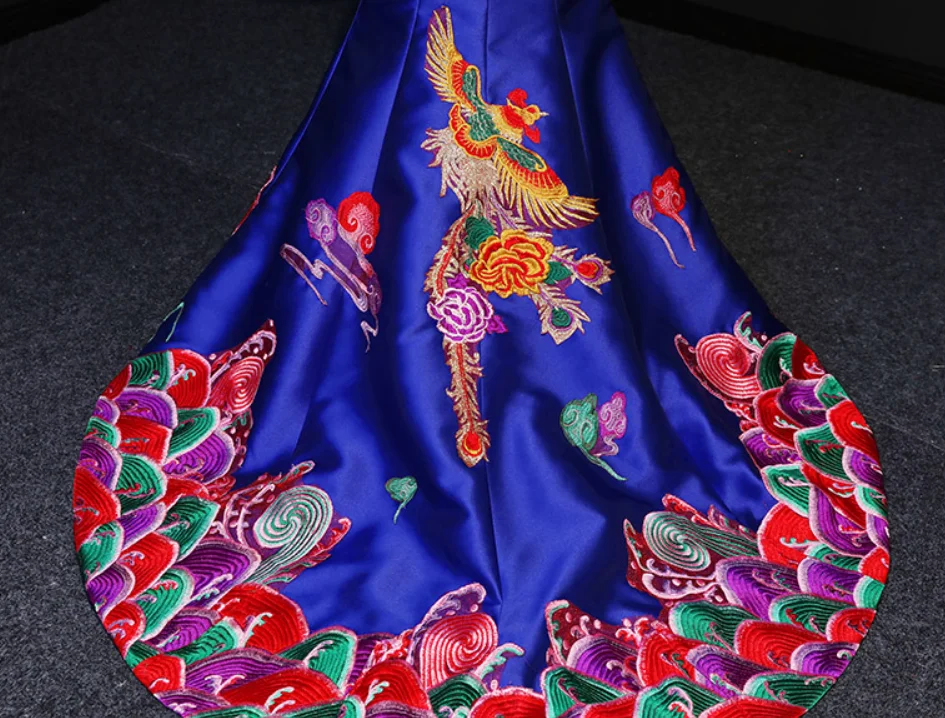 Роскошное Ципао с рыбьим хвостом, с вышивкой Феникса, традиционное китайское женское платье, современный Ципао, Восточный вечер, платье