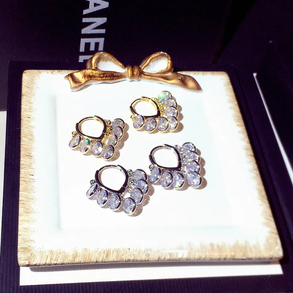 Stud Earrings Ear Accessories Zircon Earring Rhinestone Ear Stud For Lady Wedding Pendant Shine Tassels Super Charm Temperament Fashion Engagement Ear Stud