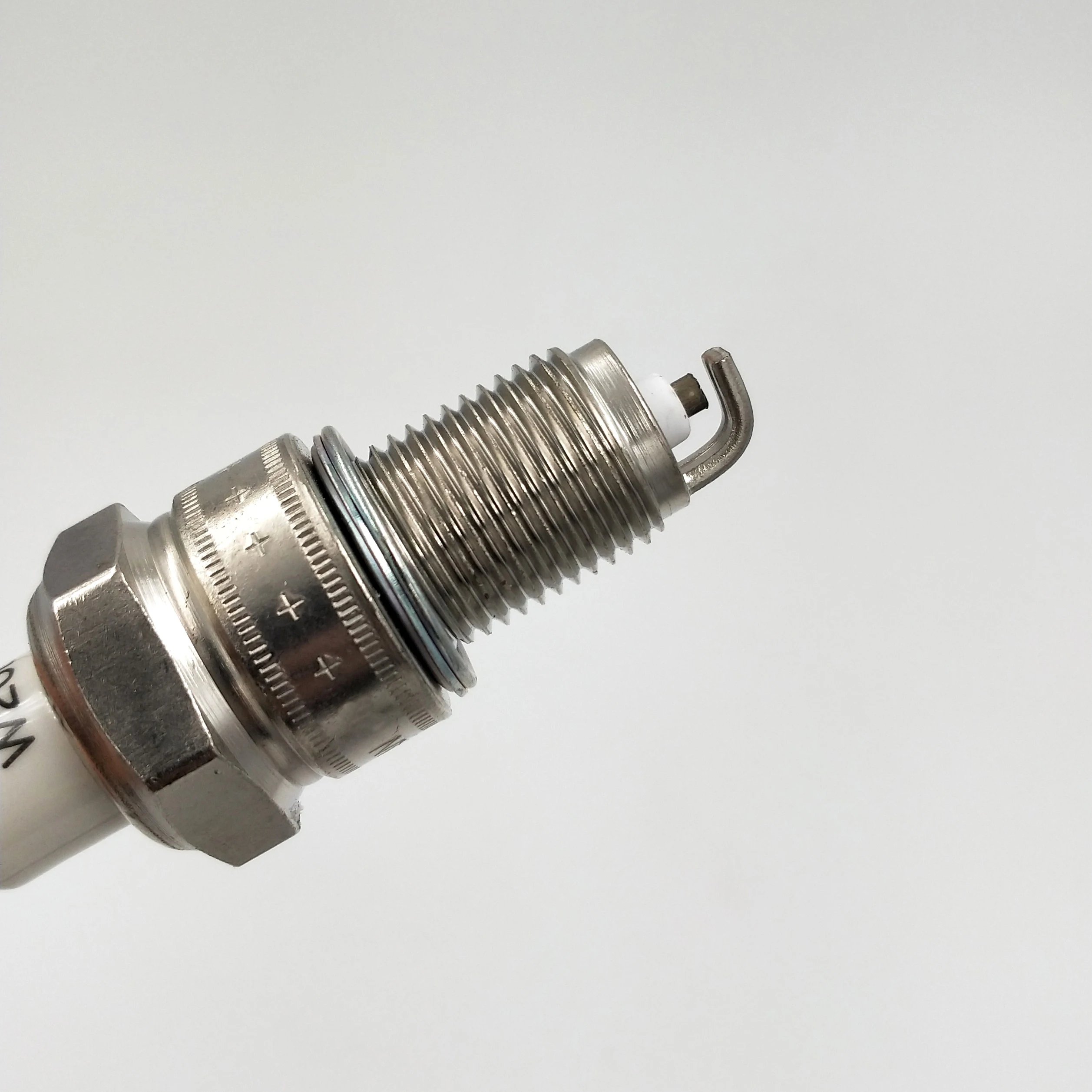 4 шт./лот W20EX-U высококачественные свечи зажигания для Toyota 90919-01083