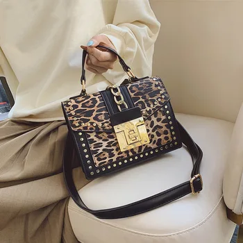 

Fashion small leopard crossbody shoulder bags women with chain rivet Casual messenger travel cell phone bag lady handbag 2020