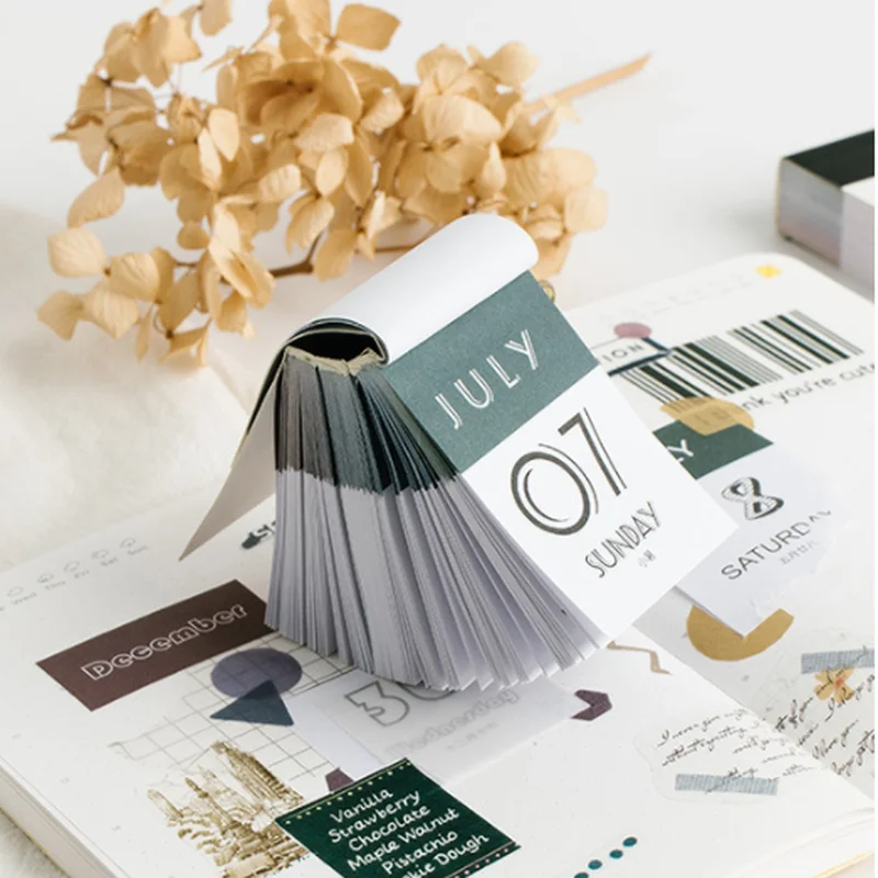 

2020 Cute half a year Calendars Mini Desk Calendar Office Work Learning Schedule Periodic Planner Stationery