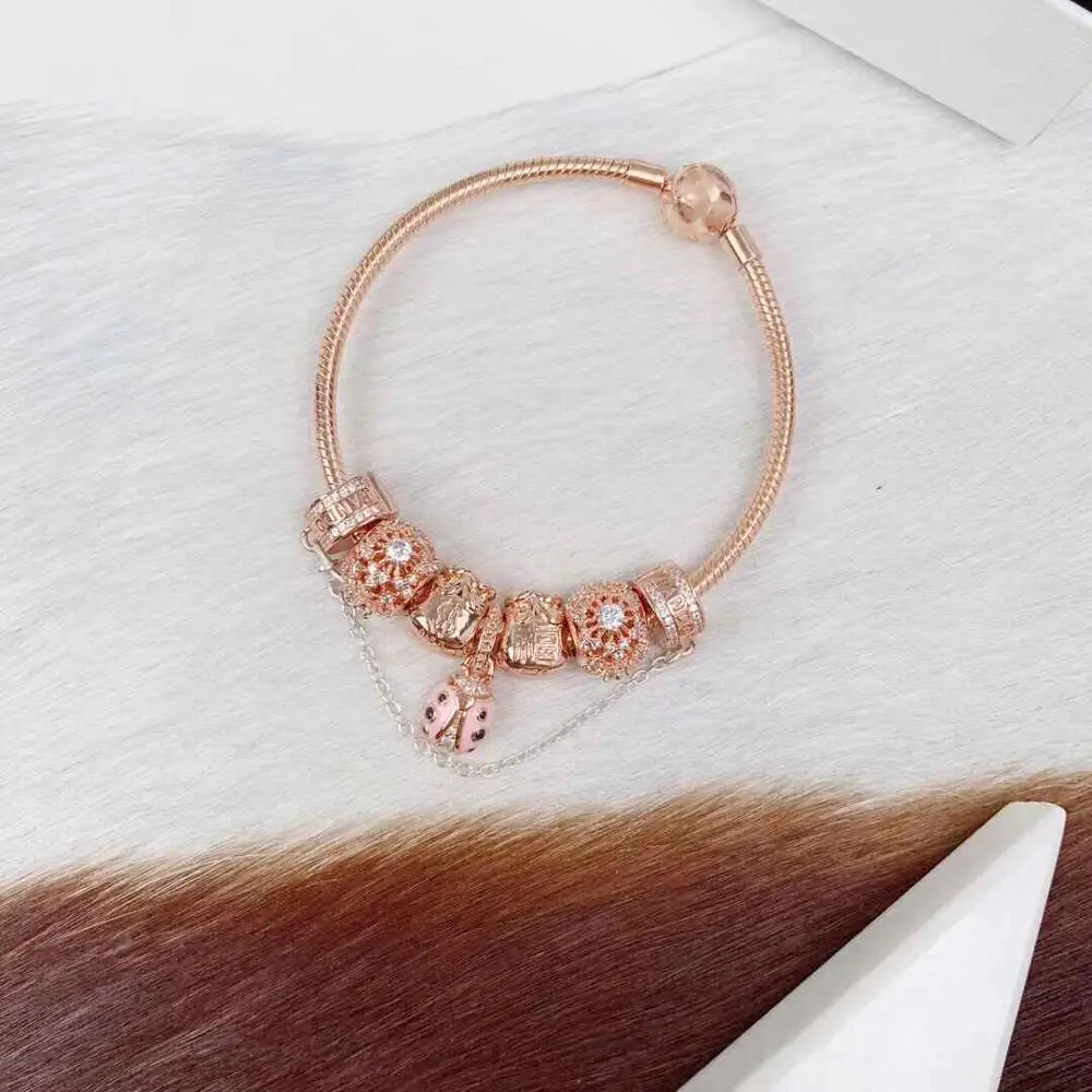 

Kaliyah Store High Quality 1:1 100% 925 Pure Silver Niche Design Rose Gold Diamond-Studded Safety Clasp Bracelet Free Shipping