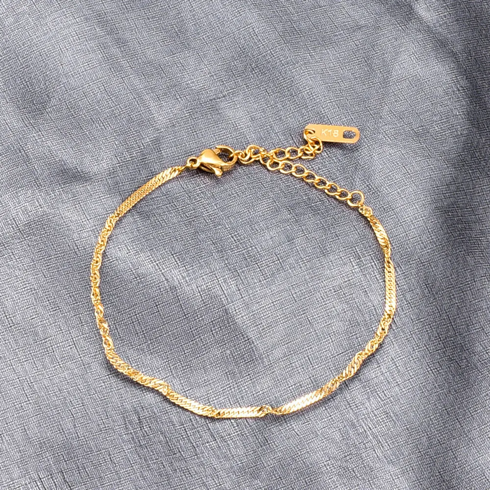 

Ladies temperament smooth twisted plain chain bracelet, titanium stainless steel bracelet, beautiful jewelry gift for women