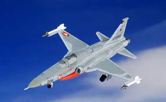 Herpa Wings Austria AIR FORCE F-5E J-3005 Tiger II 1/200 литая под давлением модель самолета