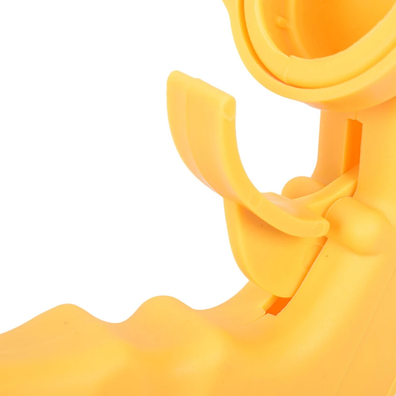 8992451142_2093850117