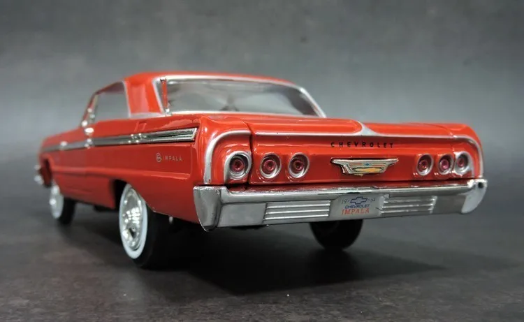 Nuevo 1/24 специальный металлический fundido a presión IMPALA SS Винтаж coche de escritorio colección de juguetes modelo para nivienos
