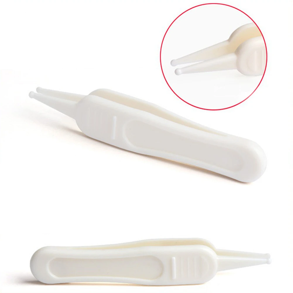 Newborn Baby Cleaning Tweezer Plastic Durable Baby Nose Ear Navel Cleaning Remover Tweezer Clip Tool