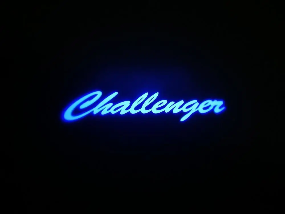 2 шт. высокая прозрачность для Dodge Challenger Автомобильный светодиодный логотип на дверь светильник логотип проектор светильник для Hellcat R/T SRT SXT GT SE T/A шейкер 392 - Испускаемый цвет: B19