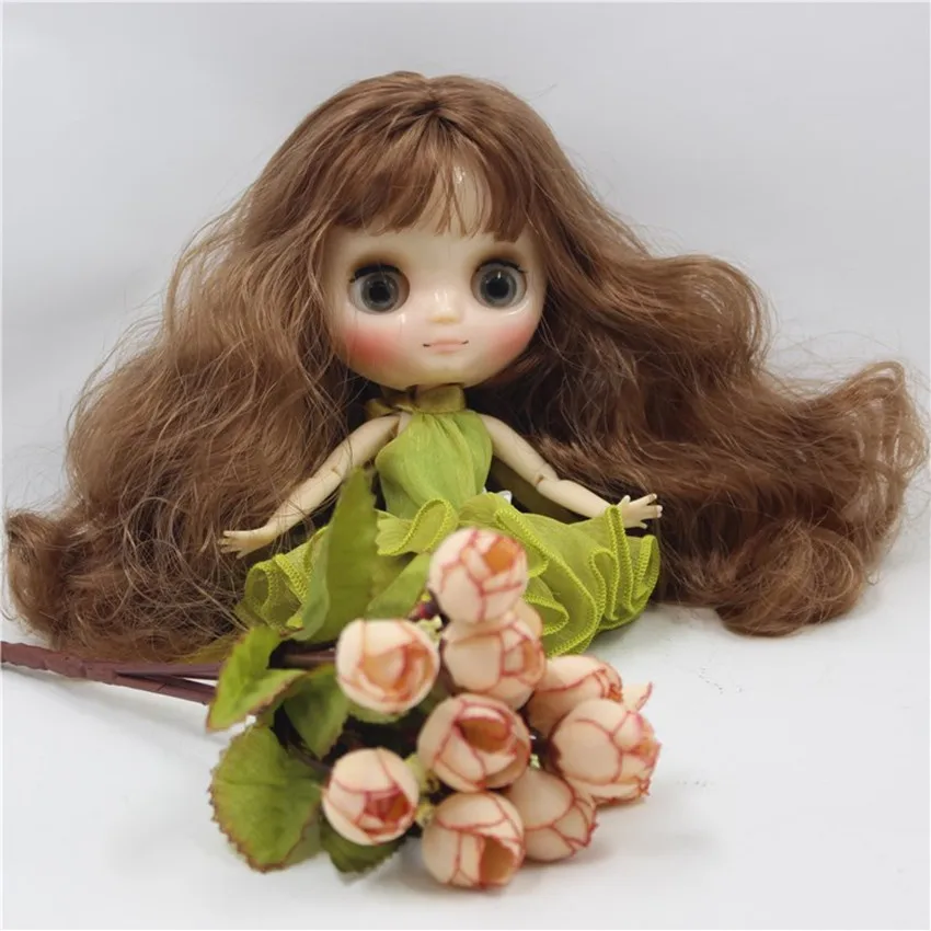 Средний Blyth 1/8 кукла, матовое/гладкое лицо, обнаженный 20 Объединенный корпус, вьющиеся волосы, 20 см Специальное предложение Подарочная игрушка BJD в продаже по низкой цене