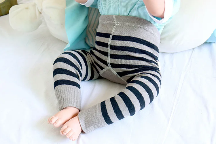 Spring And Autumn Children Pp Pants Cute Cartoon Bear Capri Infants Big Pp Pants Knitted Stripes