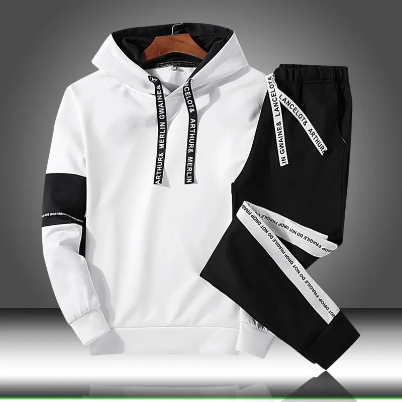 

Patchwork men's sports suit 2019 autumn and winter hooded men's casual sportswear men's 2-piece sweatshirt + sports pants suit