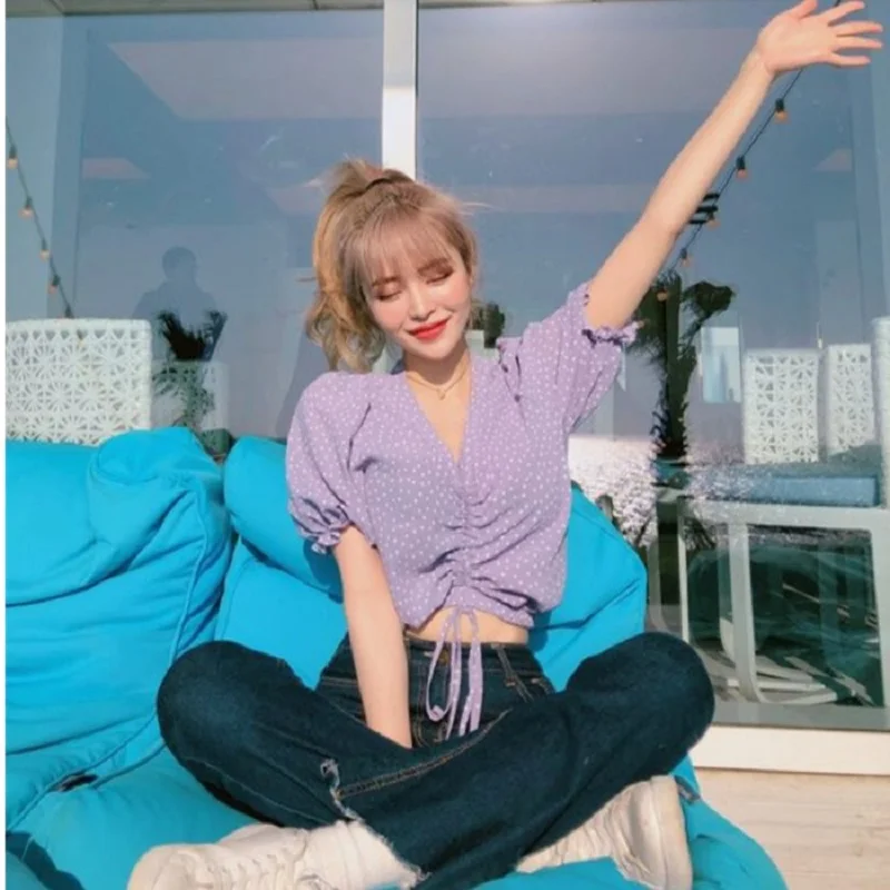 Летняя новая Корейская ulzzang модная короткая футболка на завязках с v-образным вырезом Женская милая простая повседневная футболка ins