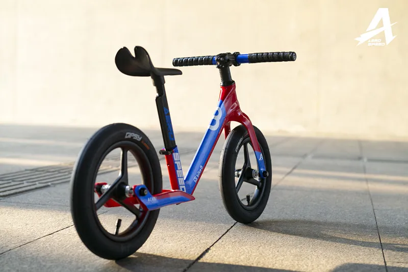 Bike8 детский балансировочный автомобиль карбоновая рама маленькая 8 балансировочная машина серия тапочек карбоновое волокно гоночная Модифицированная рама