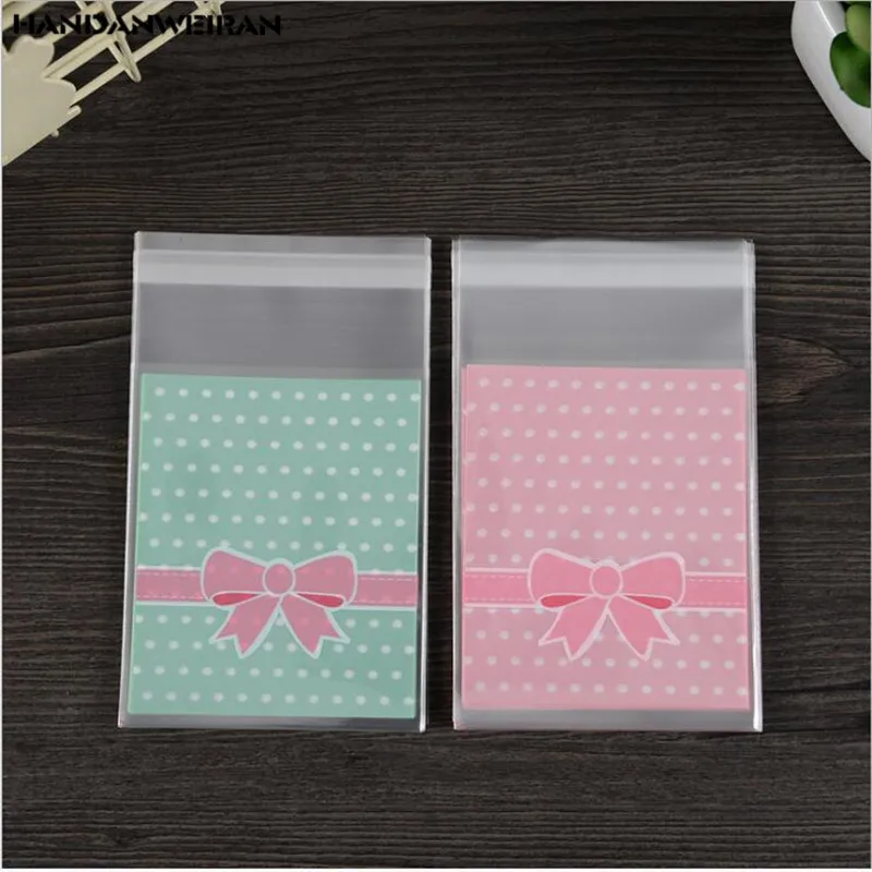 

50PCS/Package Two-Color Bow Self-Adhesive Bag Christmas Candy Biscuit Bag Cookie Snack Baking Bag 8*10+3CM