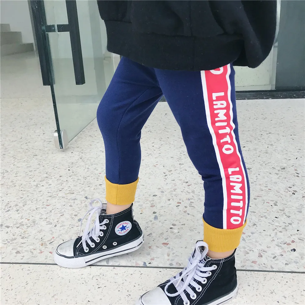 Tonytaobaby/осенняя одежда; Новая детская одежда; брюки с английским принтом; детские брюки; брюки для годовалых девочек и мальчиков