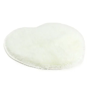 

60*70cm Heart-Shape Soft Fluffy Bedroom Rug Carpet Floor Mat Cover (Beige)