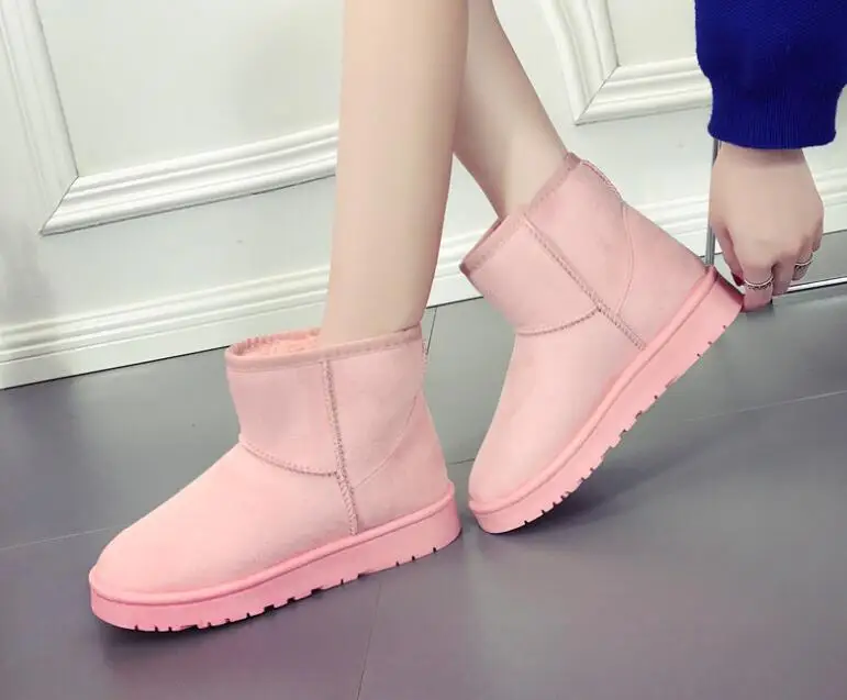 Зимние сапоги классические однотонные короткие сапоги
