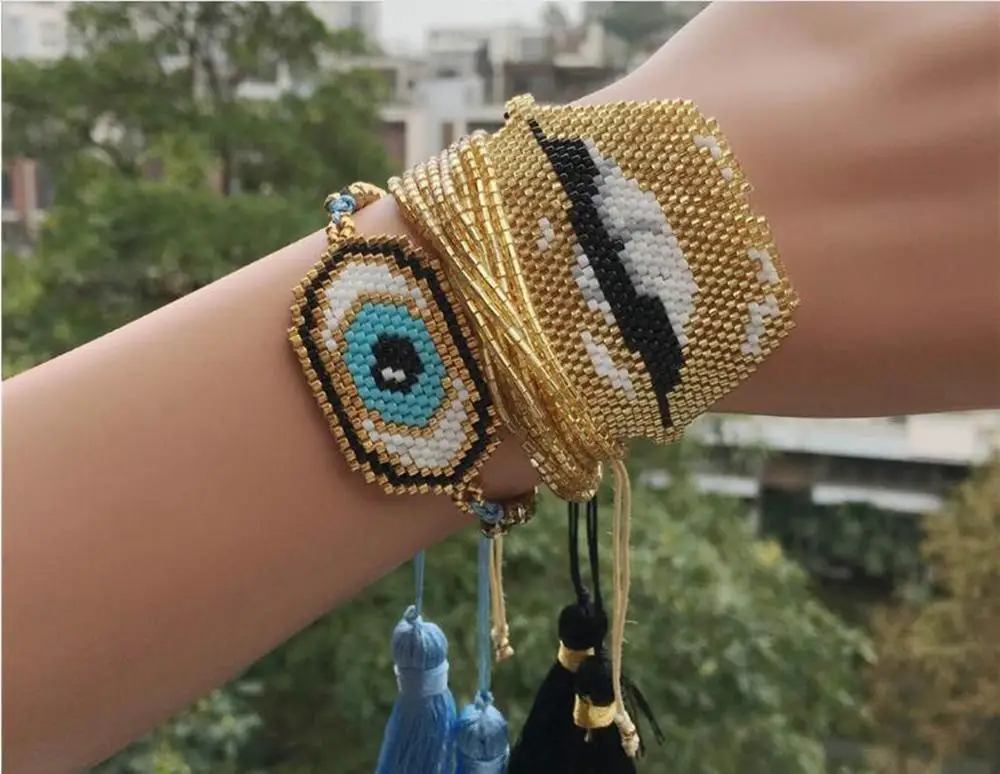 

SANDEI Beads charm Bracelet set Turkish Evil Eye Jewelry Bracelets for Women adjustable Bracelets Gold Lips Tassel