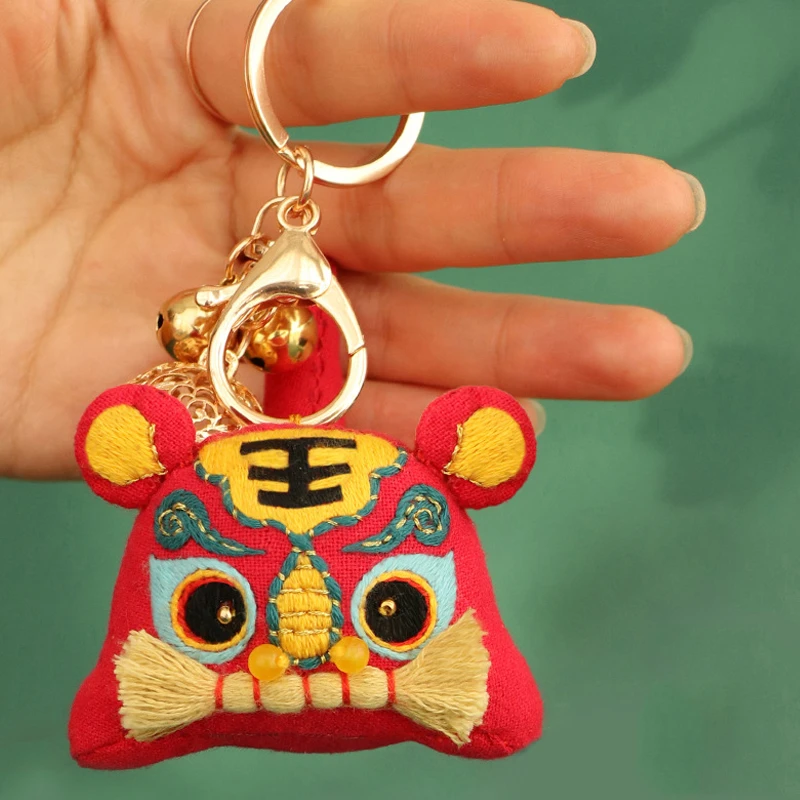 漫画タイガー中国のdiy刺繍キットお守り小袋キーホルダー針仕事手作りクロスステッチ縫製工芸ギフト家の装飾 Embroidery Aliexpress