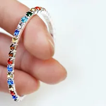 Yingwu 30 шт. корейские кристаллы в один ряд мульти Стразы Регулируемый эластичный женский браслет модные ювелирные изделия подарок браслеты Femmes
