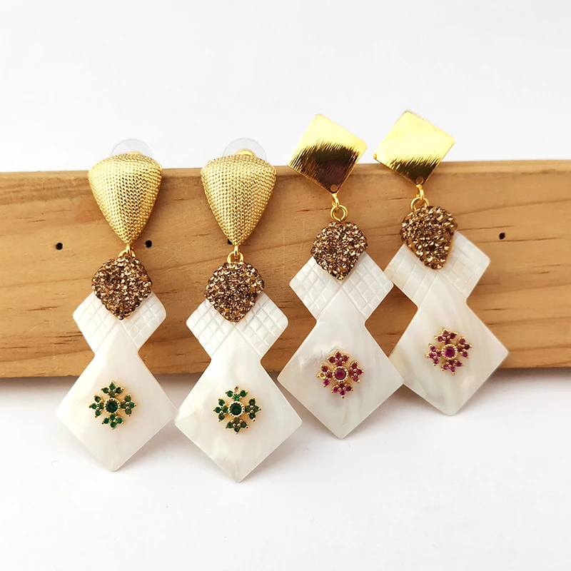 1 пара модных очаровательных украшений великолепные резные серьги-подвески в