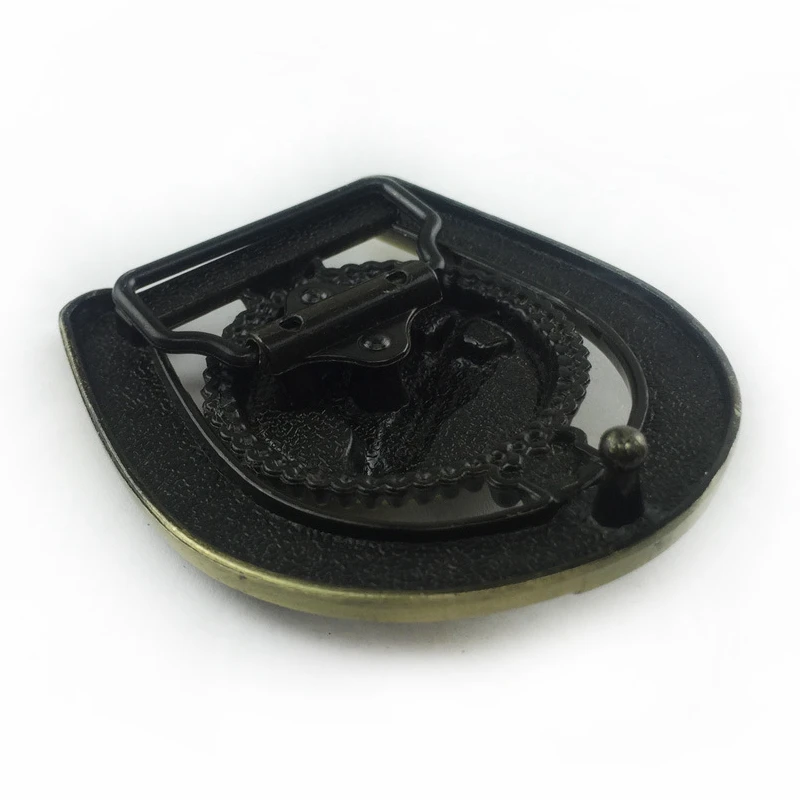 10348738744_1793402816