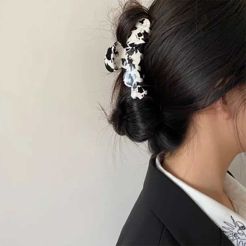

Acetate Large size hair claw Color mixing material stripe hair clip