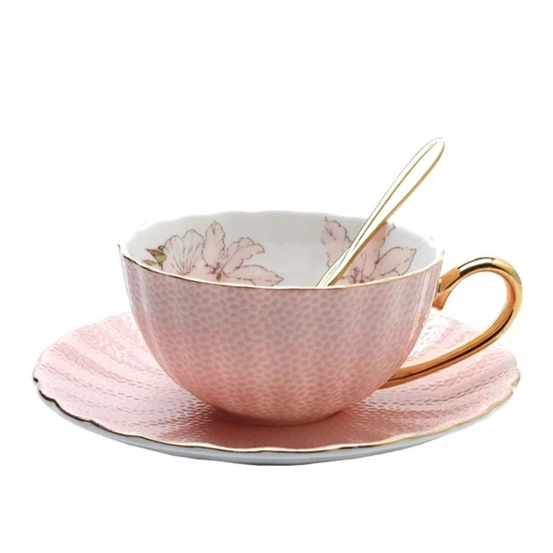 JOUDOO сельский дом стиль костяного фарфора латте кофейная чашка с блюдцем набор художественная посуда для напитков Британский послеобеденный чай Кружка для свадебных подарков чашка - Цвет: Розовый