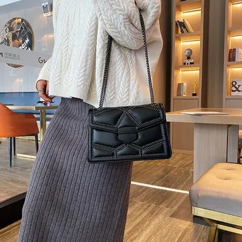 

Rivet Chain Small Crossbody Bags for Women 2020 Shoulder Messenger Bag Lady Luxury Handbags Bolso High Quality Message Bag Flap