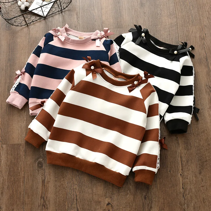 5909187775_683859657