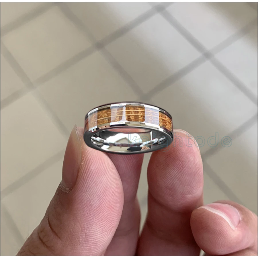 6mm 8mm Tungsten Carbide Rings Whiskey Barrel Oak Wood inlay for Men Women Engagement Wedding Bands Beveled Edges Polished