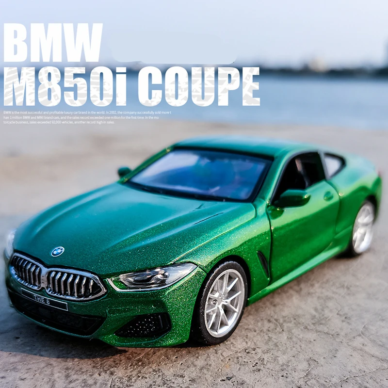 Модель автомобиля из сплава BMW M850i в масштабе 1:32 коллекция металлических