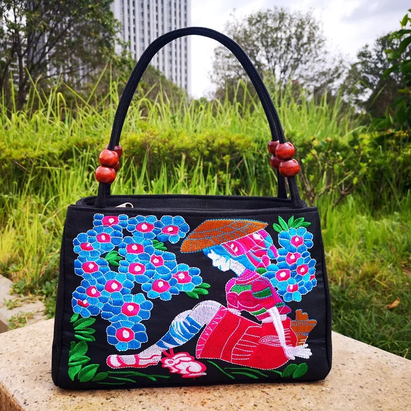 New Fashion Embroidery Women Small handbags National Floral Embroidered Lady Top-handle bags Single-layer Beading Falp Carrier