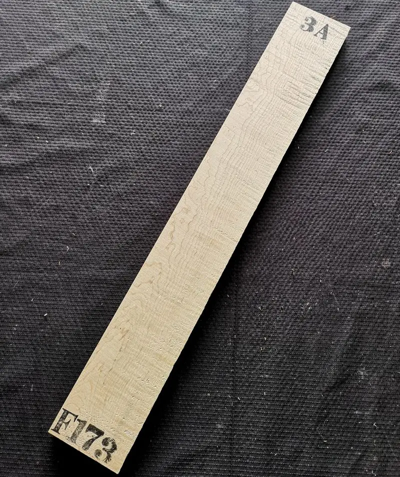 173