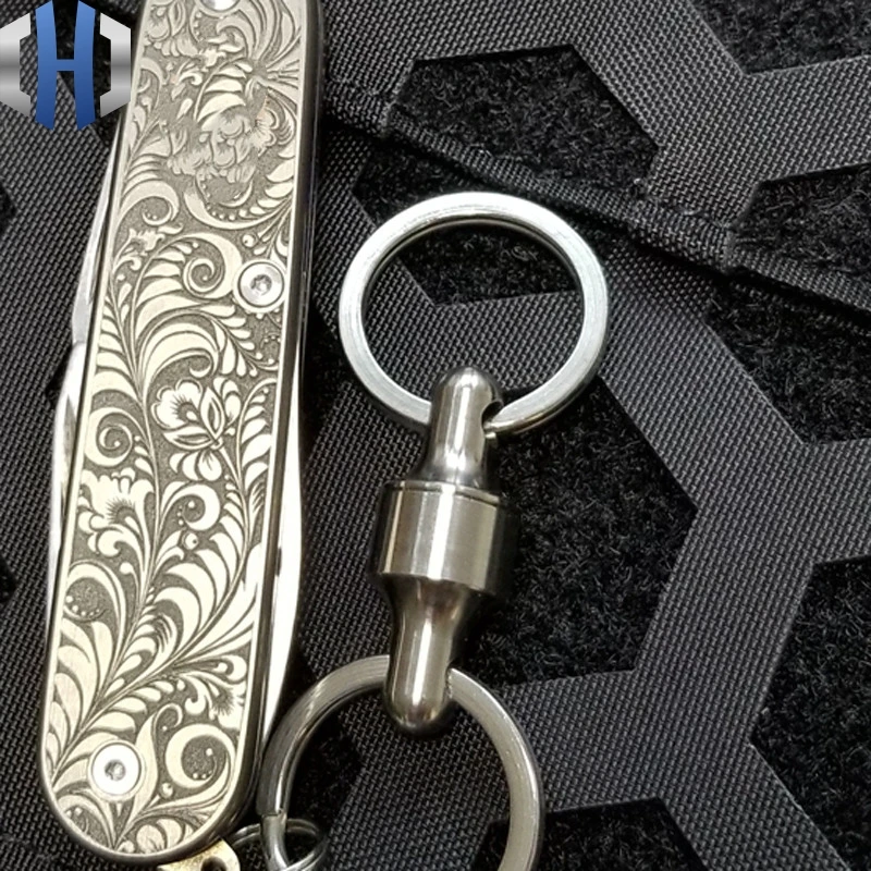 Quick Buckle Quick Detach Outdoor Tactical Backpack EDC Key Ring Carabiner Climbing Keychain Outdoor Tools