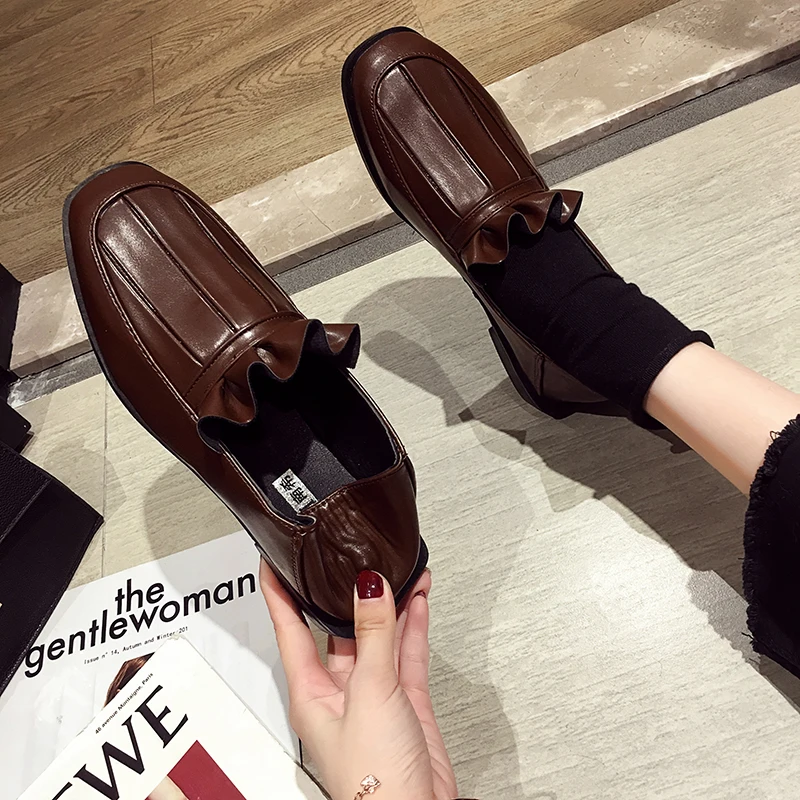 Designer ruffles round toe flats solid leather slip on shoes woman british college casual moccasins sewing 2-wear female loafers